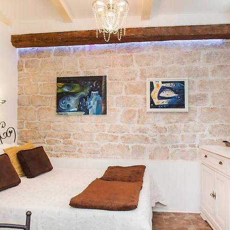 Apartments Laurus Шибеник Екстер'єр фото