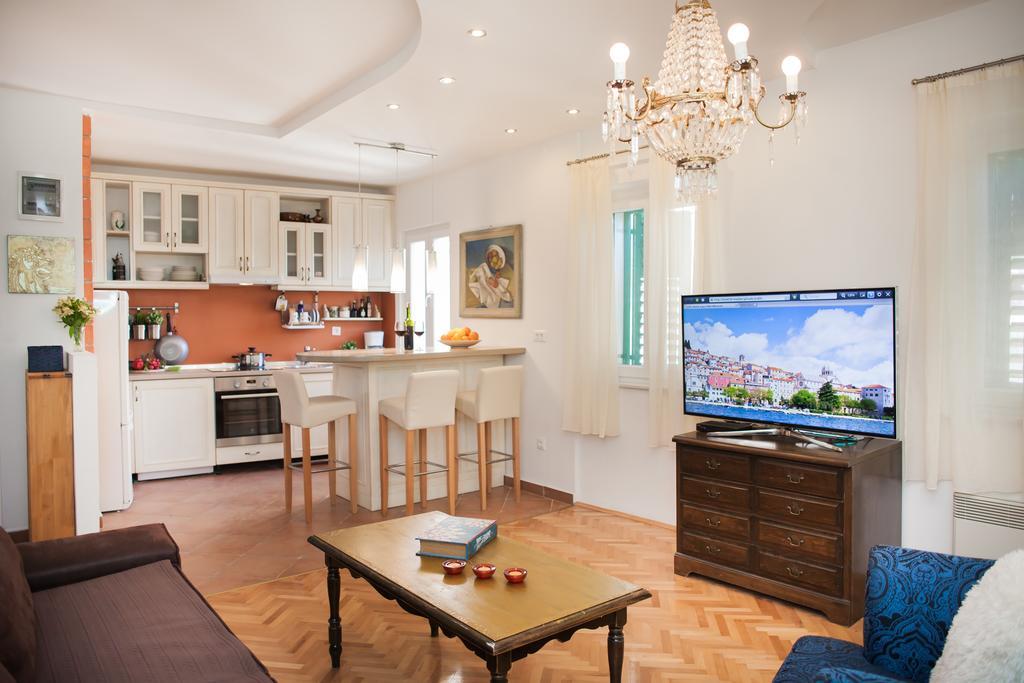 Apartments Laurus Шибеник Екстер'єр фото